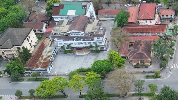 Nhiều công sở bỏ hoang trên khu “đất vàng” trung tâm TP Huế được định đoạt ra sao?