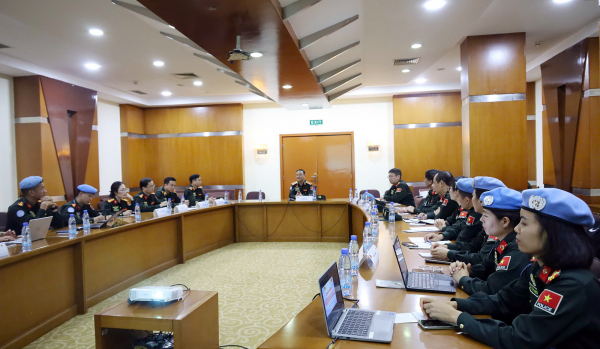 Xúc động cuộc gặp mặt của đồng chí Thứ trưởng với lực lượng Việt Nam ở Phái bộ MINUSCA -0
