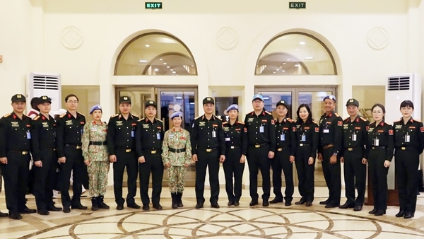 Xúc động cuộc gặp mặt của đồng chí Thứ trưởng với lực lượng Việt Nam ở Phái bộ MINUSCA