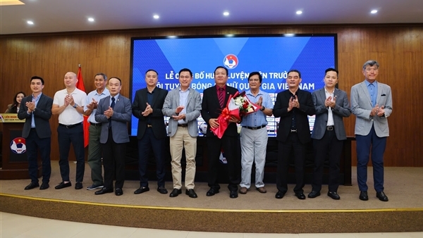 HLV Hoàng Văn Phúc và bài toán kế thừa – nâng tầm ĐT nữ Việt Nam trong giai đoạn mới