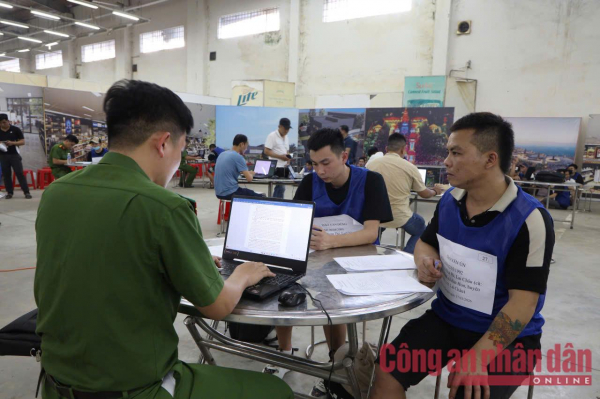 346 đối tượng Việt Nam sang Campuchia làm việc cho tổ chức tội phạm như thế nào? -1