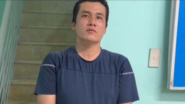 Xử lý tài xế công nghệ dùng gậy đánh người sau va chạm giao thông