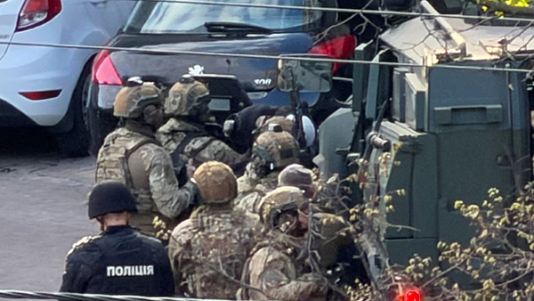 Nổ súng bắt cóc con tin tại Kiev, ít nhất 6 người thiệt mạng