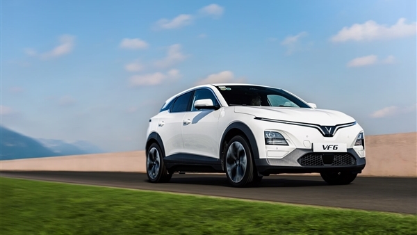 Nhiều chủ xe VinFast VF 6 “thấy may vì đã mua xe điện sớm”