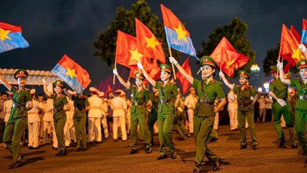Gala “Tổ quốc bình yên” – Dấu ấn an ninh giữa mùa lễ hội ở thành phố đáng sống