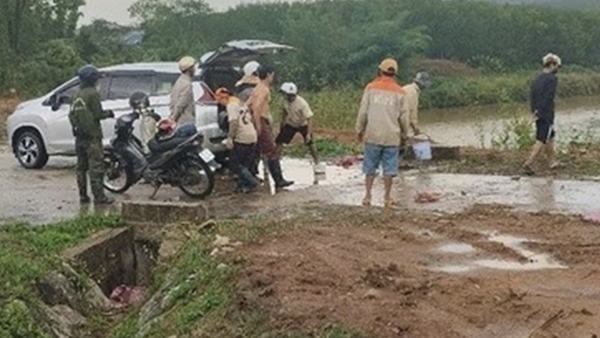 Một người dân bị sét đánh tử vong tại đầm nuôi thủy sản