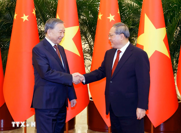 Tổng Bí thư, Chủ tịch nước Tô Lâm và Thủ tướng Trung Quốc Lý Cường. Ảnh: TTXVN.