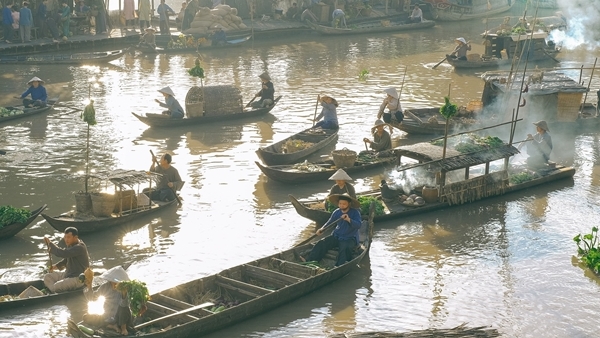 Giải “cơn khát” phim trường chuyên nghiệp