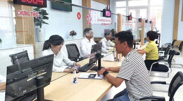 Hệ thống dữ liệu chưa đồng bộ, nhân lực vừa yếu vừa thiếu khiến chính quyền 2 cấp vận hành chưa “mượt” -0