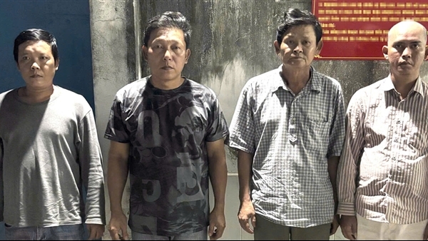 Lừa đảo bán “đồng đen”, chiếm đoạt hơn 300 triệu đồng