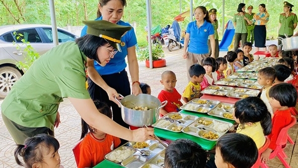 Công an Quảng Trị gần dân, sát dân bằng những việc làm thiết thực