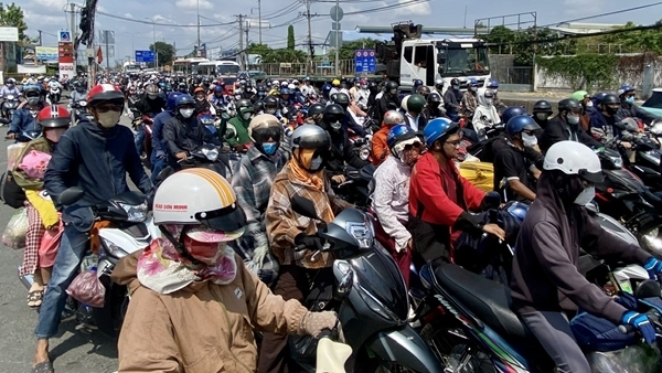 Giao thông TP Hồ Chí Minh tăng nhiệt  trong ngày cuối kỳ nghỉ lễ