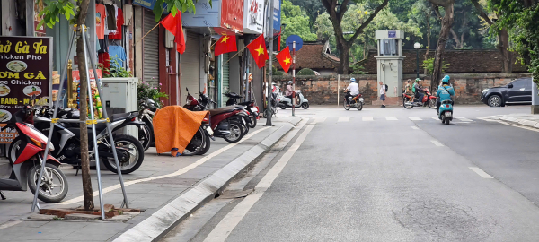 Hà Nội: Khi cửa hàng, quán ăn thực hiện nghiêm về trật tự đô thị -0