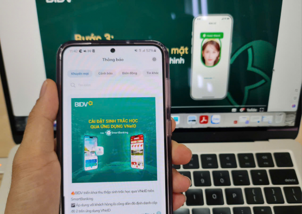 Ngân hàng tăng tốc chuyển đối số, thanh toán không tiền mặt tăng mạnh -0