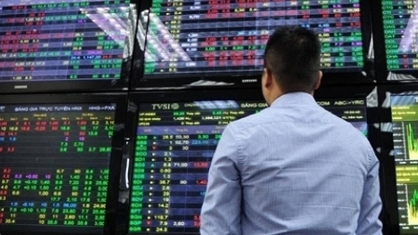 Giá trị vốn hóa cổ phiếu trên HOSE tương đương gần 68% GDP