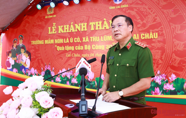 Chắp cánh ước mơ cho trẻ em nơi biên cương Thu Lũm -0