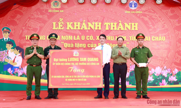 Chắp cánh ước mơ cho trẻ em nơi biên cương Thu Lũm -0