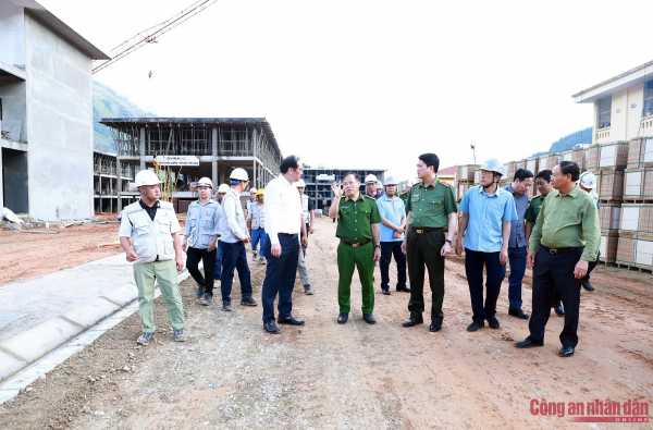 Chắp cánh ước mơ cho trẻ em nơi biên cương Thu Lũm -7