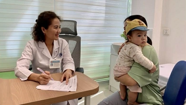 Trẻ dưới 6 tuổi được khám sức khỏe định kỳ, có sàng lọc tự kỷ