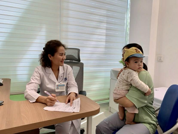Trẻ dưới 6 tuổi được khám sức khỏe định kỳ, có sàng lọc tự kỷ -0