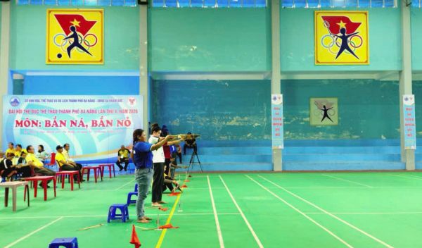 Sôi nổi hội thi bắn ná, bắn nỏ của đồng bào các dân tộc thiểu số tại Đà Nẵng -0