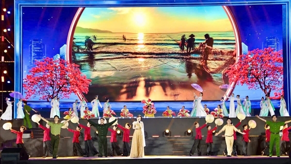 Sôi động Gala “Tổ quốc bình yên – Hải Phòng rực sáng”