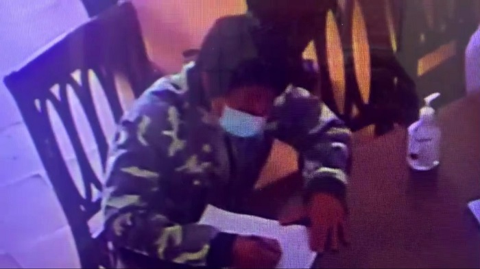 Vi phạm phòng chống dịch còn đánh cả Công an -0