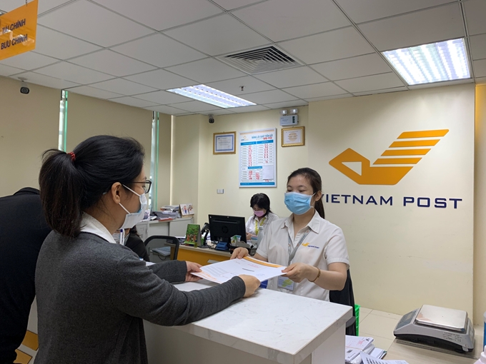 Hà Nội trả giấy chứng nhận tốt nghiệp THPT qua đường bưu điện -0