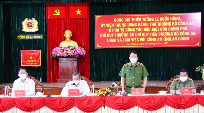 Công an An Giang quyết liệt hơn nữa, giữ vững “vùng xanh”, sẵn sàng chi viện cho các điểm nóng -0