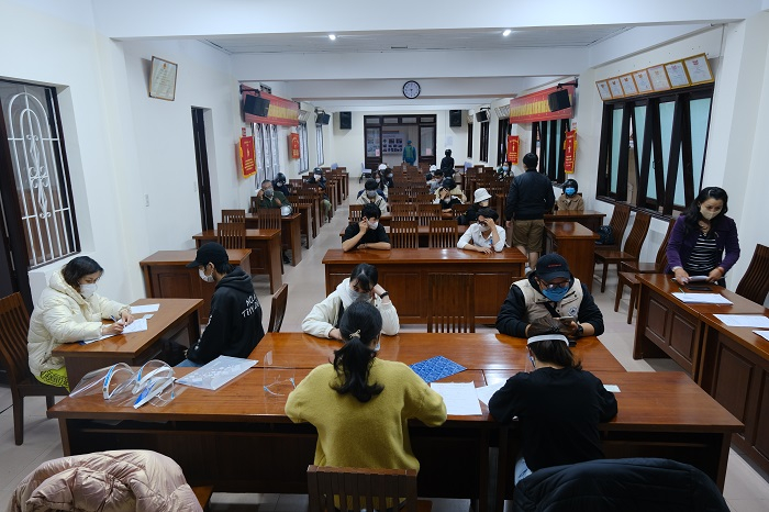 Xử lý hàng chục thanh thiếu niên tụ tập ngắm hoàng hôn -0