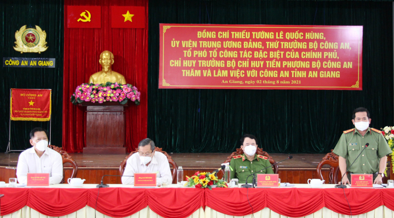 Công an An Giang quyết liệt hơn nữa, giữ vững “vùng xanh”, sẵn sàng chi viện cho các điểm nóng -0