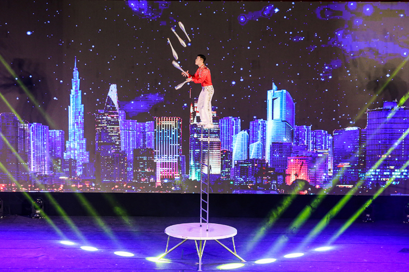 nghe-si-covid.jpg -0