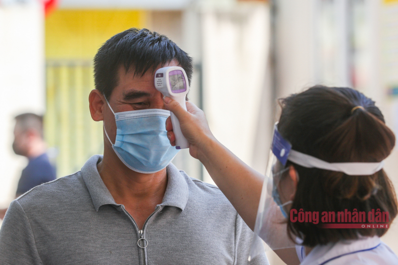 Quận Đống Đa hoàn thành tiêm vaccine cho ba phường -3