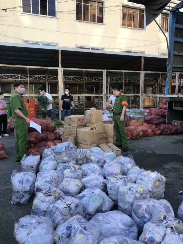 0fadc896f4af03f15abe.jpg -0