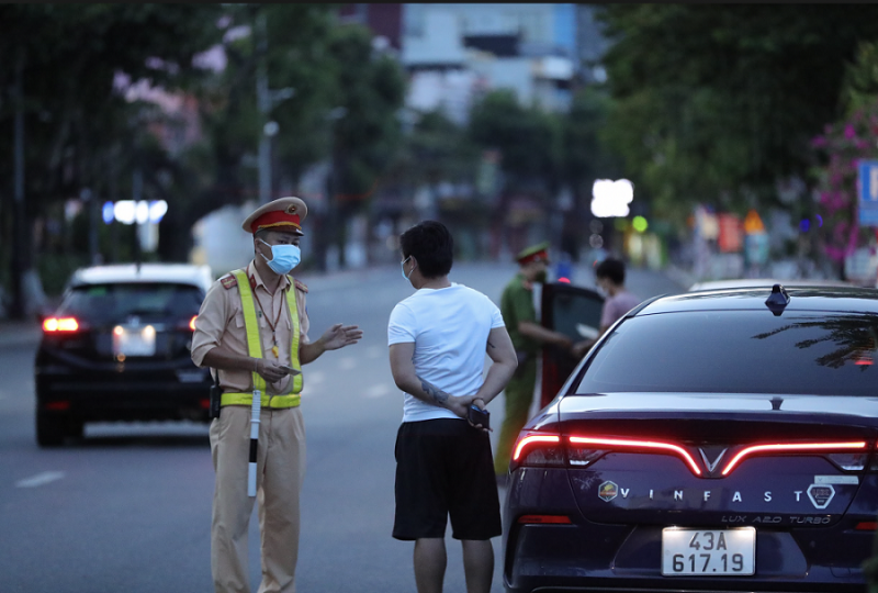 Đà Nẵng tăng cường dẹp loạn “giấy thông hành”  -0