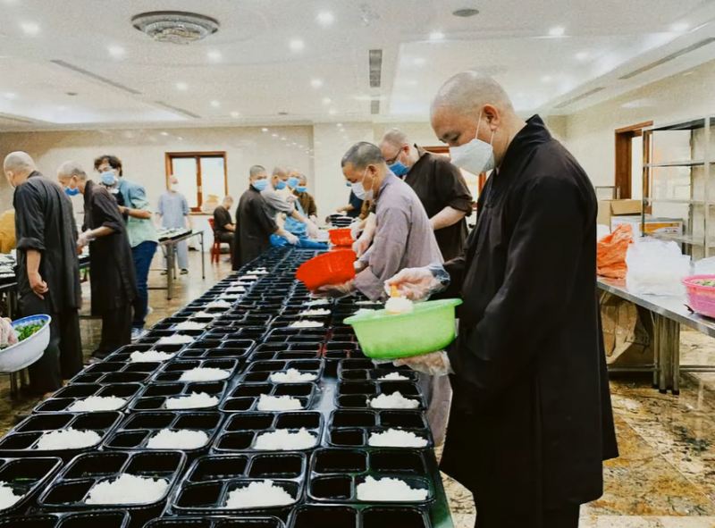 Các cơ sở tôn giáo tích cực tham gia phòng, chống dịch COVID-19 -0