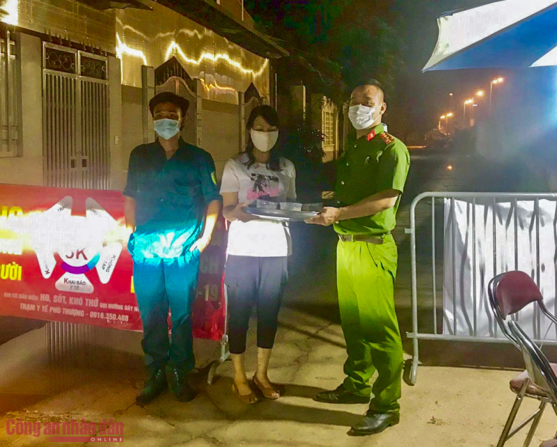 Ấm lòng tình quân dân mùa dịch -0