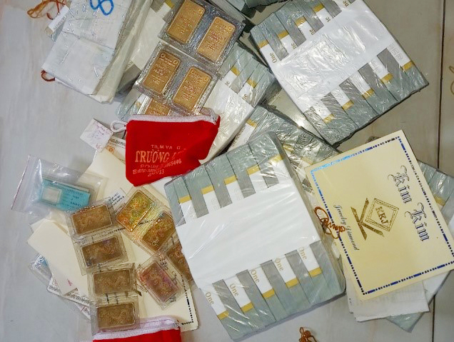 Khởi tố 4 chủ tiệm vàng và 3 đàn em thân tín của Mười Tường -1