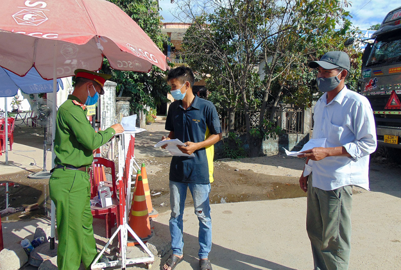 Trên tuyến đầu chống dịch: Những ngày tháng không quên -0
