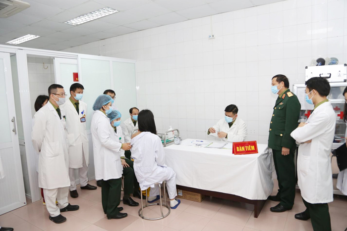 “Vạch lá tìm sâu” trong phòng chống dịch -0