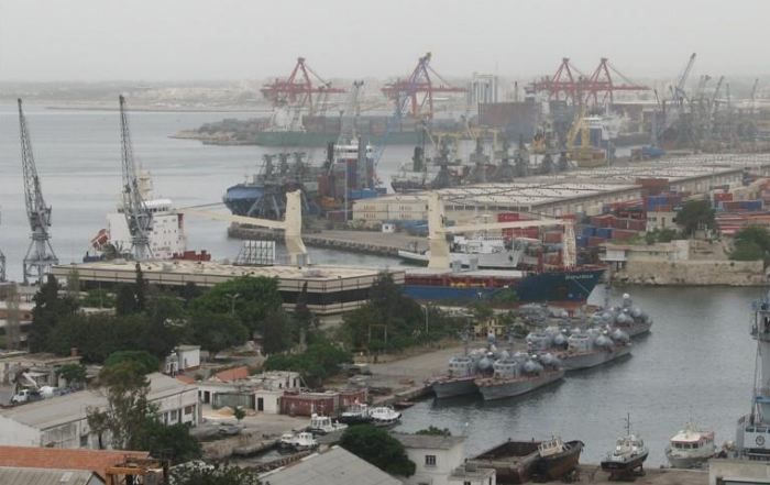 Tàu Iran nổ lớn ở cảng Syria -0