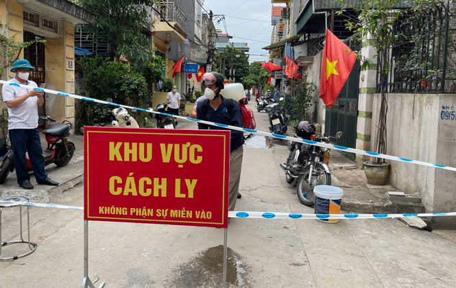 Hà Nội: Yêu cầu lãnh đạo 2 xã giải trình việc để 4 công dân tự do đi qua các chốt kiểm dịch COVID-19 về quê Nghệ An -0
