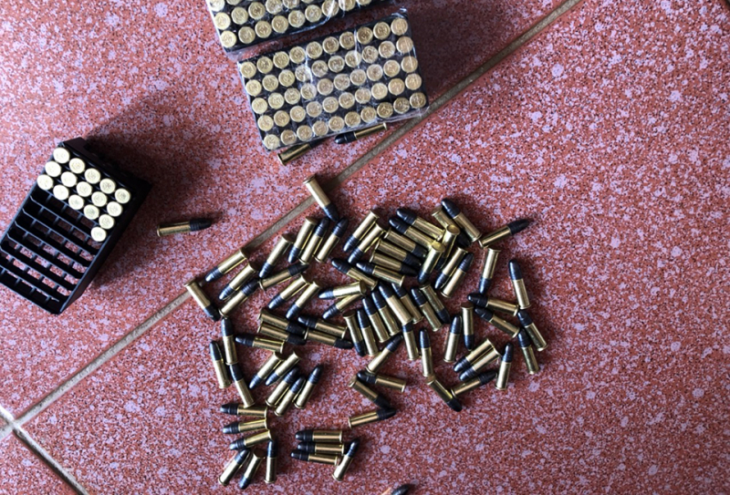 Bắt nhóm mua bán đạn, súng thể thao số lượng lớn -0