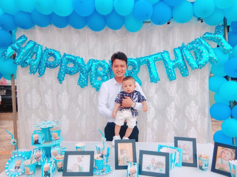 Chiến sĩ Công an giúp cấp cứu kịp thời 1 cháu bé đang nguy kịch -0