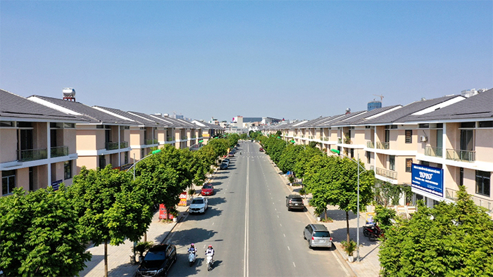 Biệt thự thương mại hiếm hoi sở hữu phố dạo bộ sinh thái ở mặt sau -0