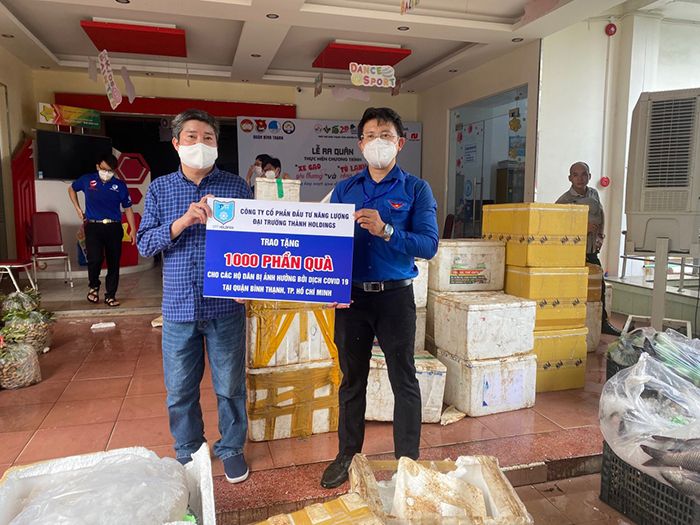 Công ty cổ phần đầu tư Năng lượng Đại Trường Thành Holdings và Công ty Cổ phần Tấn Phát tiếp sức người dân vùng dịch -0