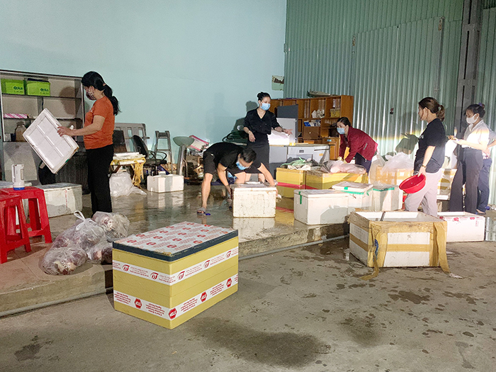 Công ty cổ phần đầu tư Năng lượng Đại Trường Thành Holdings và Công ty Cổ phần Tấn Phát tiếp sức người dân vùng dịch -0