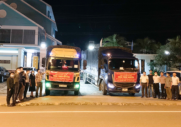 Công ty cổ phần đầu tư Năng lượng Đại Trường Thành Holdings và Công ty Cổ phần Tấn Phát tiếp sức người dân vùng dịch -1