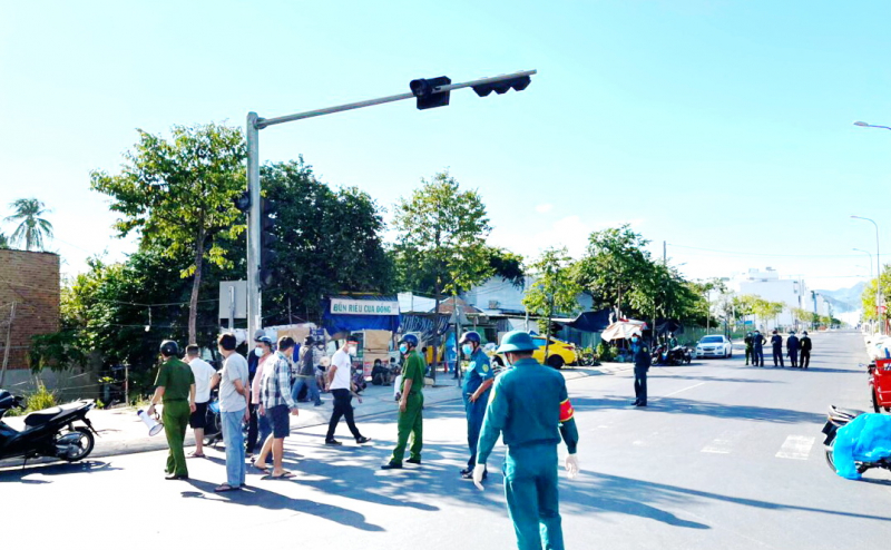 Phát hiện 2 người F0 và 24 trường hợp F1 sau cuộc  truy vết nhanh của Công an -0