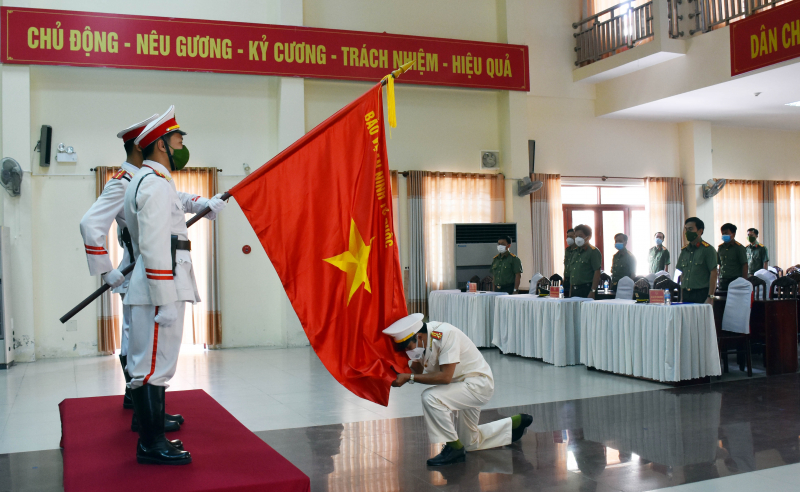 Thành lập Phòng An ninh mạng và phòng, chống tội phạm sử dụng công nghệ cao; Tiểu đoàn Cảnh sát cơ động dự bị chiến đấu Công an tỉnh Bến Tre -0